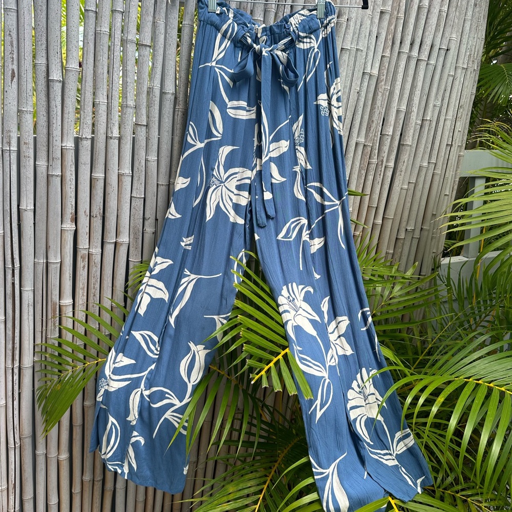 Angie Blue and White Wide Leg Pants with Floral Print size S